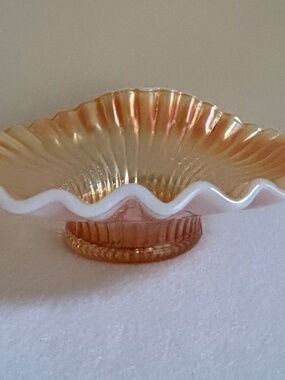Dugan Caroline Pattern, Opalescent Rolled Side Carnival Glass